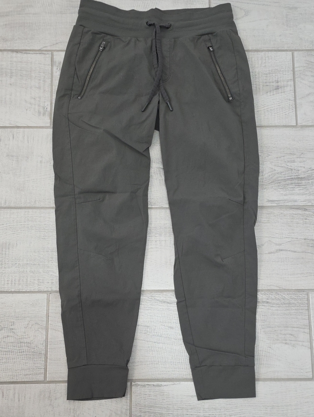 Athleta Trekkie North Jogger Green Women's Size 2 Cuff Athletic